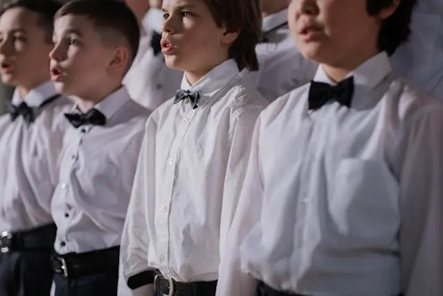 a school competition, showing how to overcome stage fright